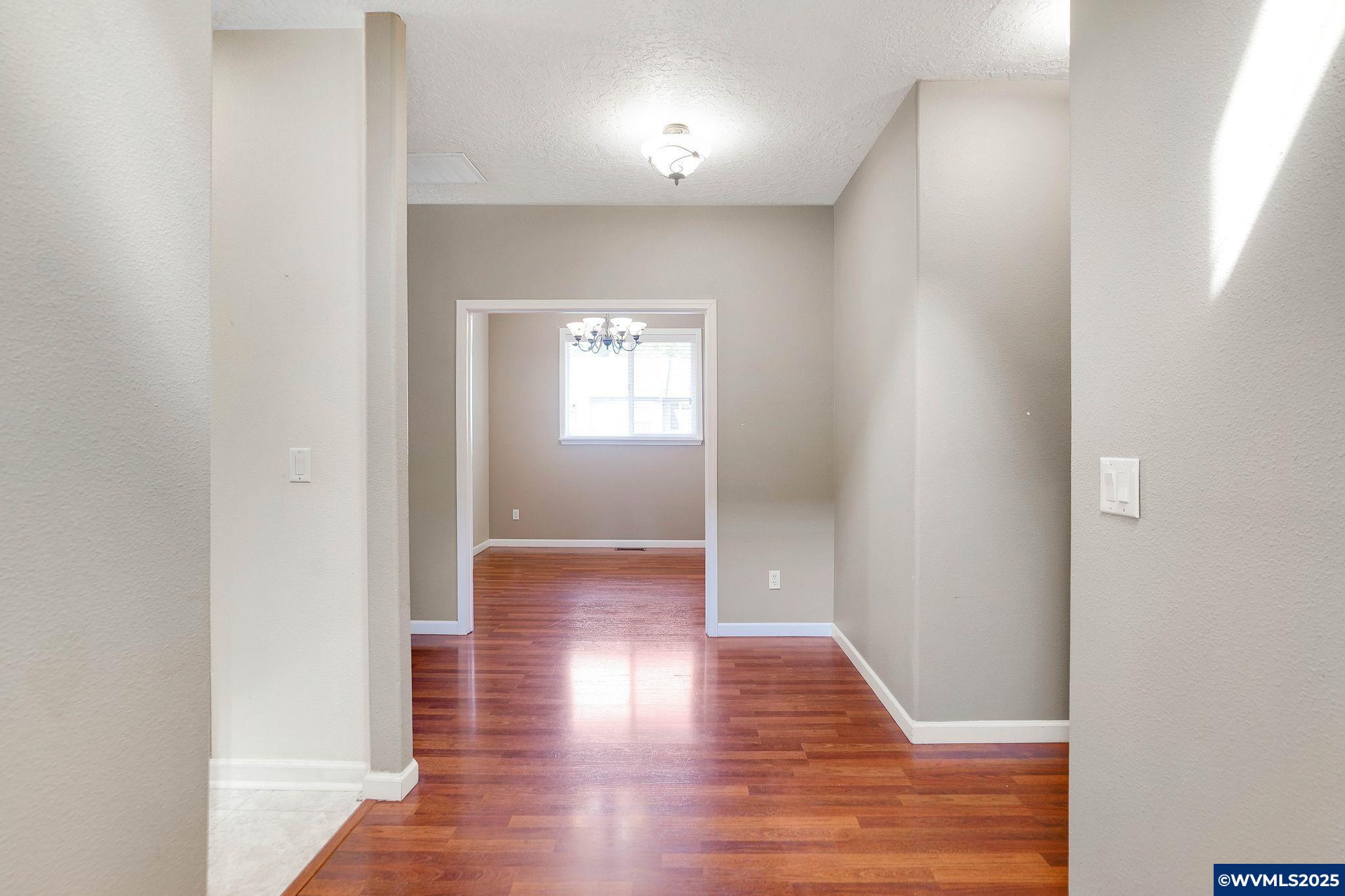 2095 Baxter Road Salem, OR 97306 - Photo 9 of 50 Gallery Image 9