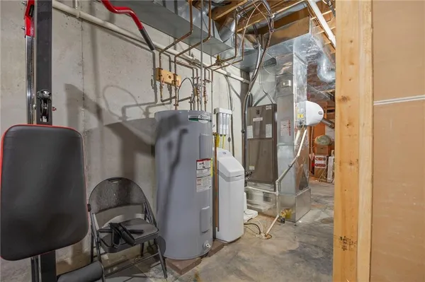 $420,000 | 4109 Hidden Valley Drive, St. Joseph, MO 64506