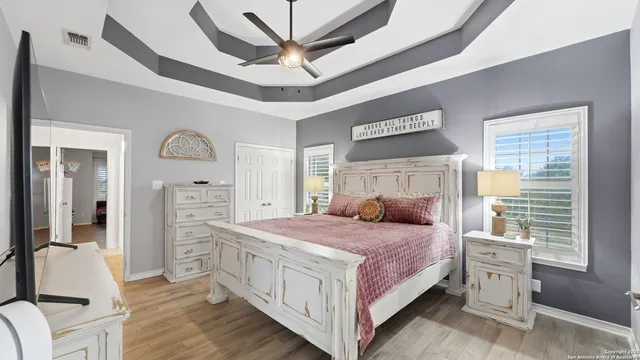 $721,000 | 226 Broken Arrow, Floresville, TX 78114