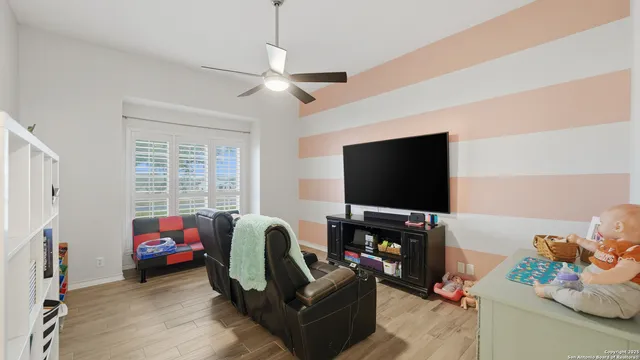 $721,000 | 226 Broken Arrow, Floresville, TX 78114