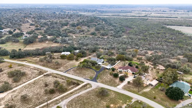 $721,000 | 226 Broken Arrow, Floresville, TX 78114