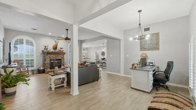 $721,000 | 226 Broken Arrow, Floresville, TX 78114