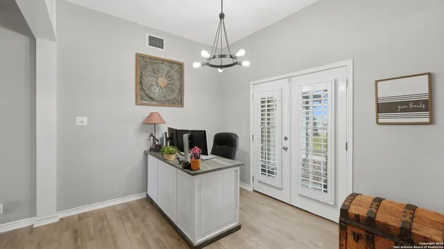 $721,000 | 226 Broken Arrow, Floresville, TX 78114