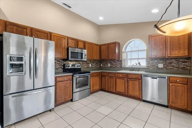 $3,000 | 8084 Santee Drive, Kissimmee, FL 34747