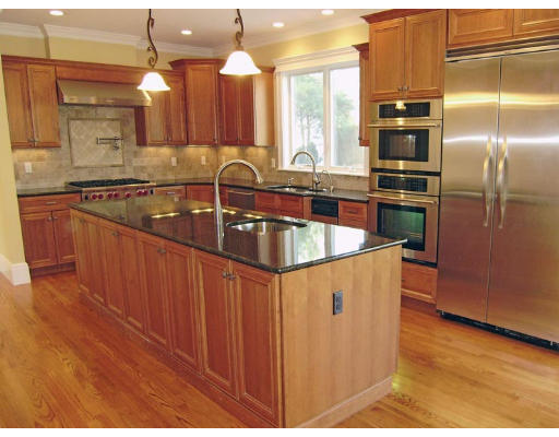 28 Lorna Road Newton, MA 02459 - Photo 2 of 7