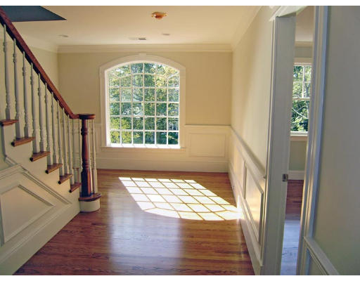 28 Lorna Road Newton, MA 02459 - Photo 5 of 7