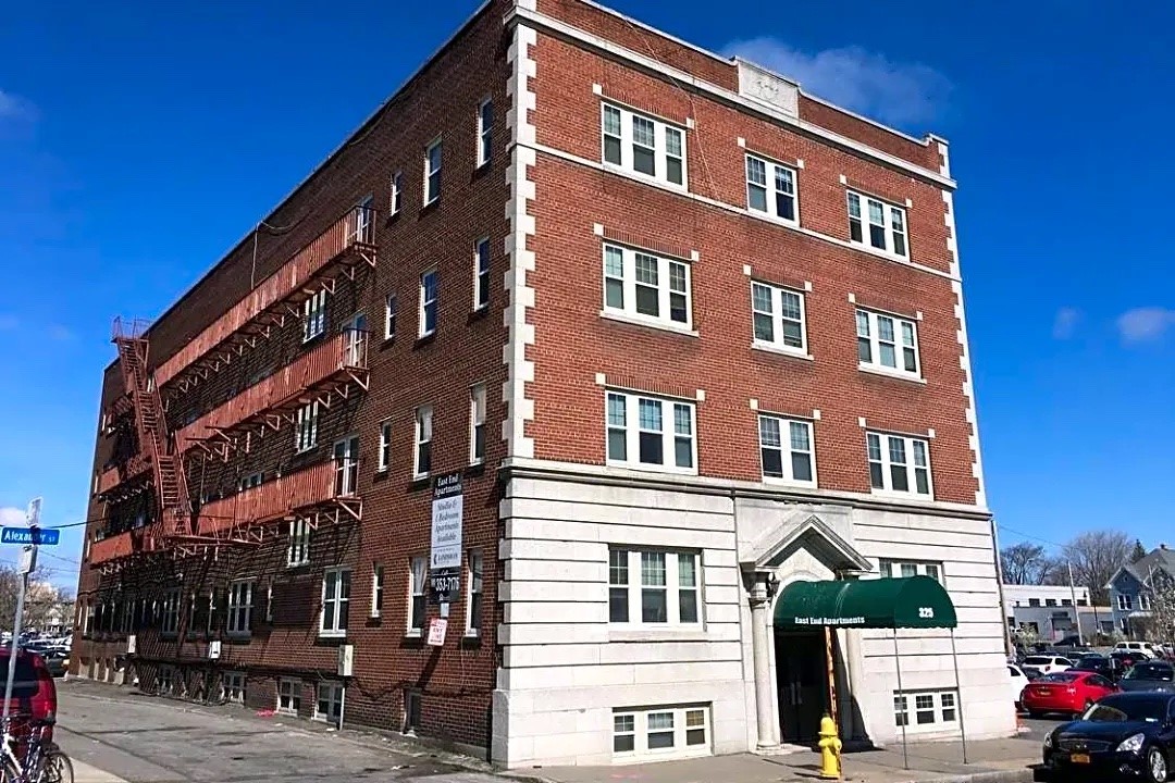 325 Alexander Street Rochester, NY 14607 - Photo 2 of 2