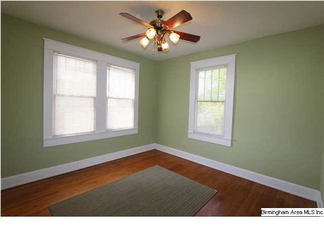 504 Goodwin Avenue Anniston, AL 36207 - Photo 6 of 27
