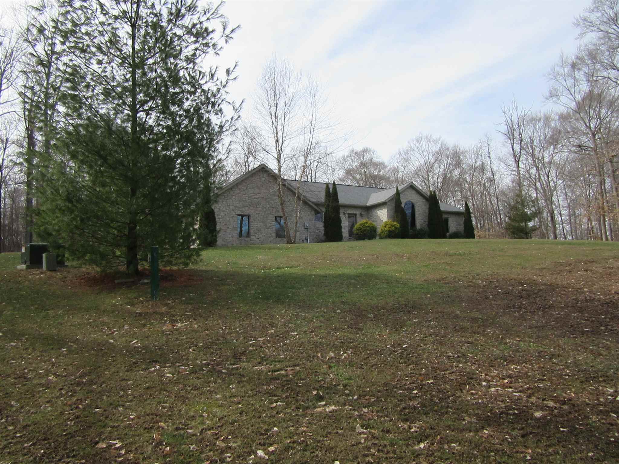 5348 Sand Pit Road Bedford, IN 47421 - Photo 4 of 4