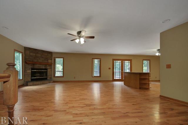 25621 Longview Road Hopedale, IL 61747 - Photo 12 of 36