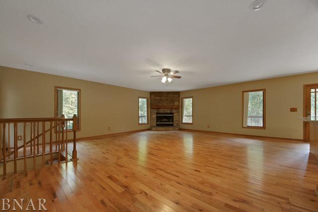 25621 Longview Road Hopedale, IL 61747 - Photo 10 of 36