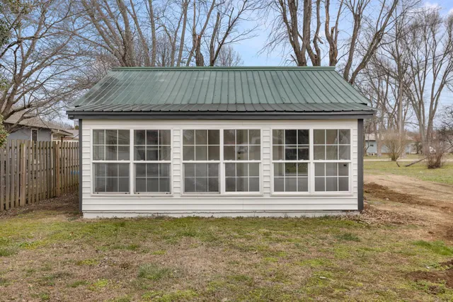 $1,150 | 504 5th Street, Lawrenceburg, TN 38464