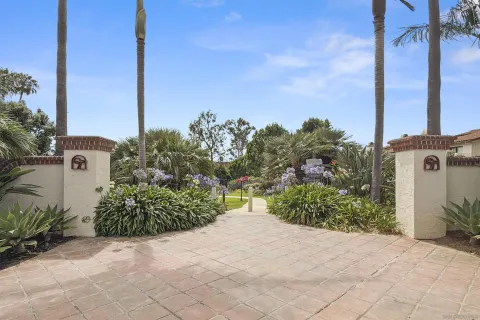 $975,000 | 4185 Porte De Merano, Unit 153, San Diego, CA 92122