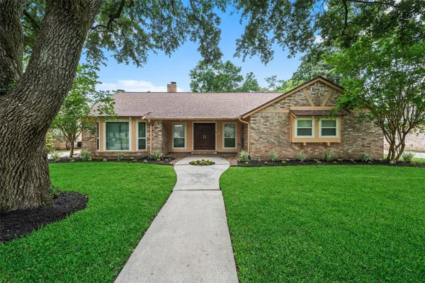$279,900 | 706 Enchanted River Drive, Spring, TX 77388
