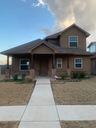 $2,100 | 118 Eagle Lake Drive, Hutto, TX 78634