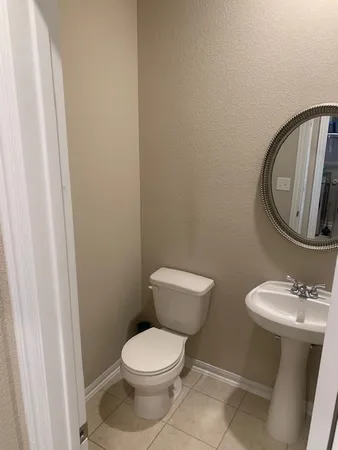 $2,100 | 118 Eagle Lake Drive, Hutto, TX 78634