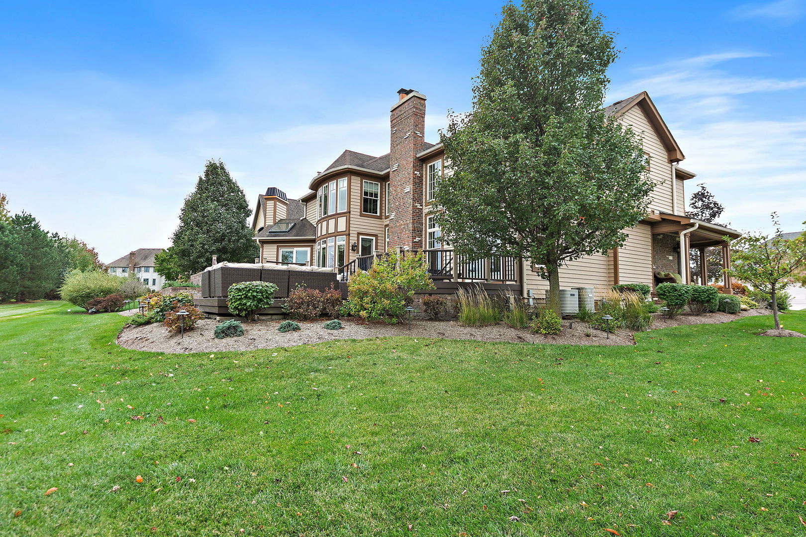 3660 Broadleaf Avenue Elgin, IL 60124 - Photo 66 of 84 a front view of a house with a yard