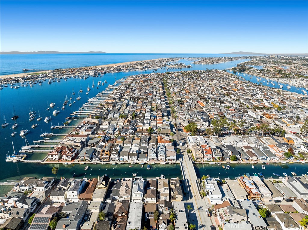 125 Grand Canal Newport Beach, CA 92662 - Photo 40 of 41 a view of a city