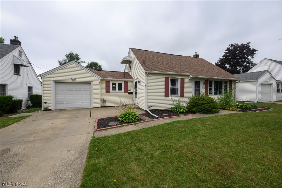 4200 2nd Street Northwest Canton, OH 44708 - Photo 2 of 27