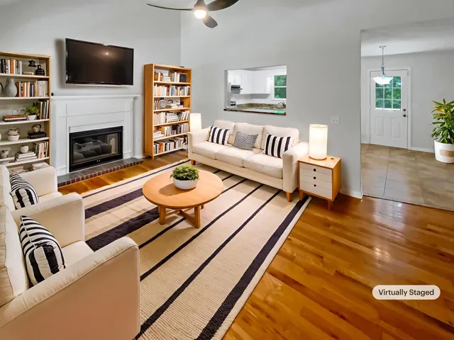 $303,000 | 6110 Hunter Crest Drive, Ooltewah, TN 37363