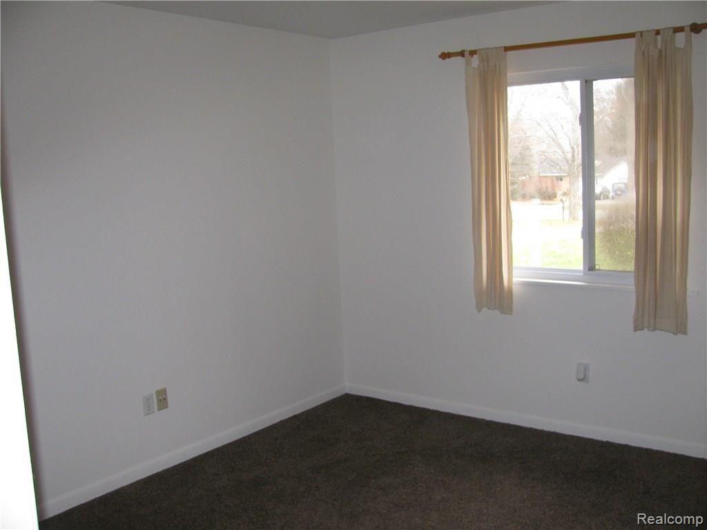1320 Bowers Road Lapeer, MI 48446 - Photo 8 of 18 IMG_2382.JPG