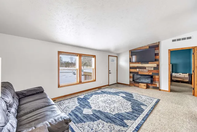 $329,900 | 3700 Flintville Road, Green Bay, WI 54313