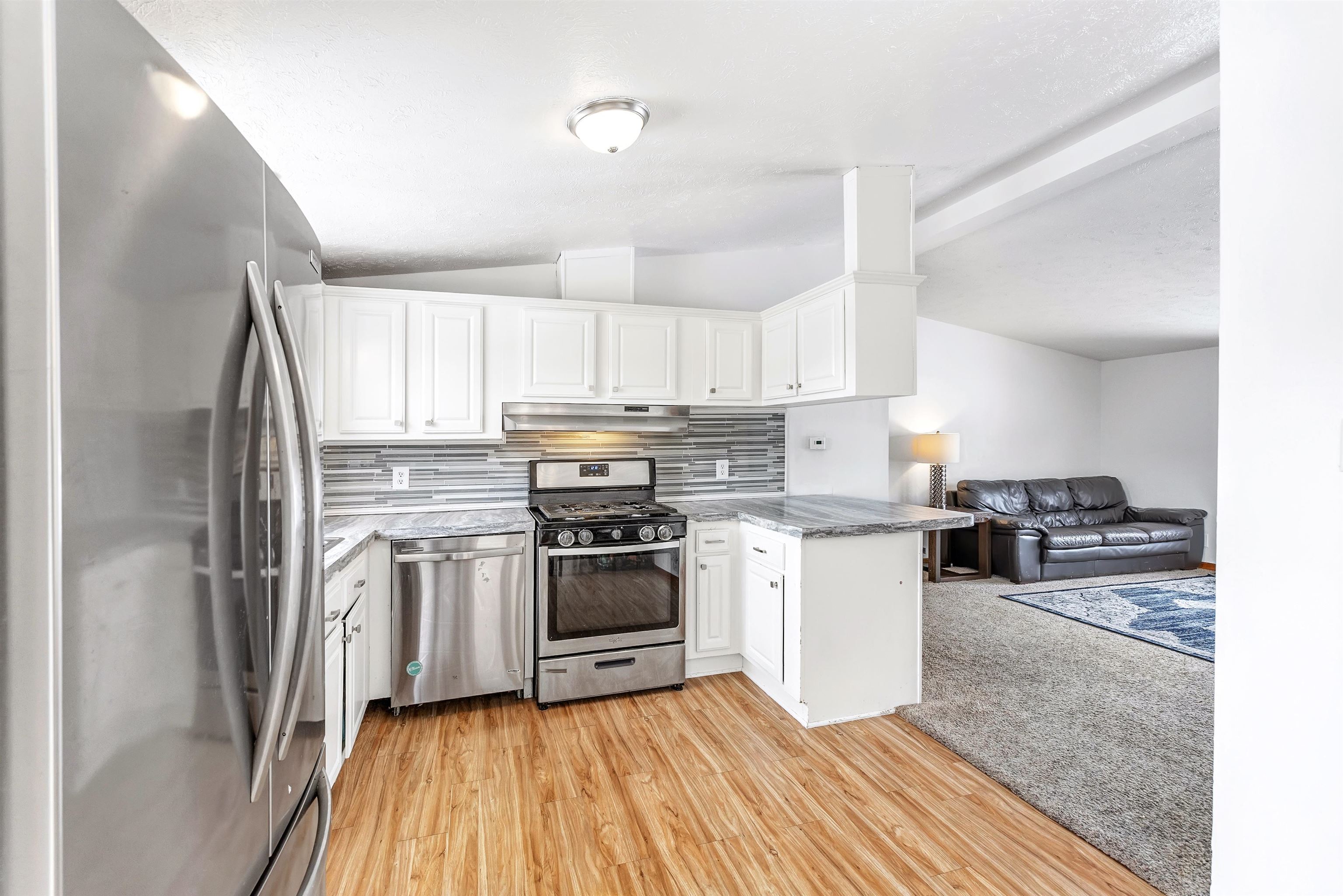 3700 Flintville Road Green Bay, WI 54313 - Photo 8 of 31