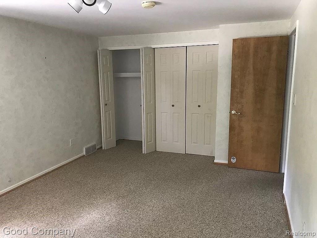 30123 Fox Grove Road Farmington, MI 48334 - Photo 30 of 36