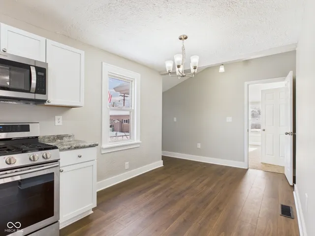 $174,900 | 523 North 16th Street, Elwood, IN 46036