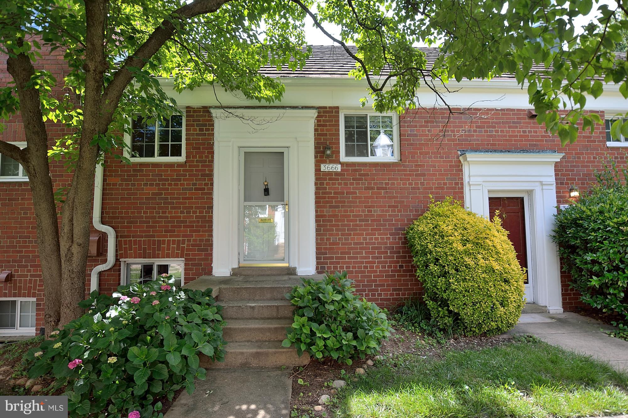 3666 Gunston Road, Unit 9223666 Alexandria, VA 22302 - Photo 1 of 15 Exterior (Front)
