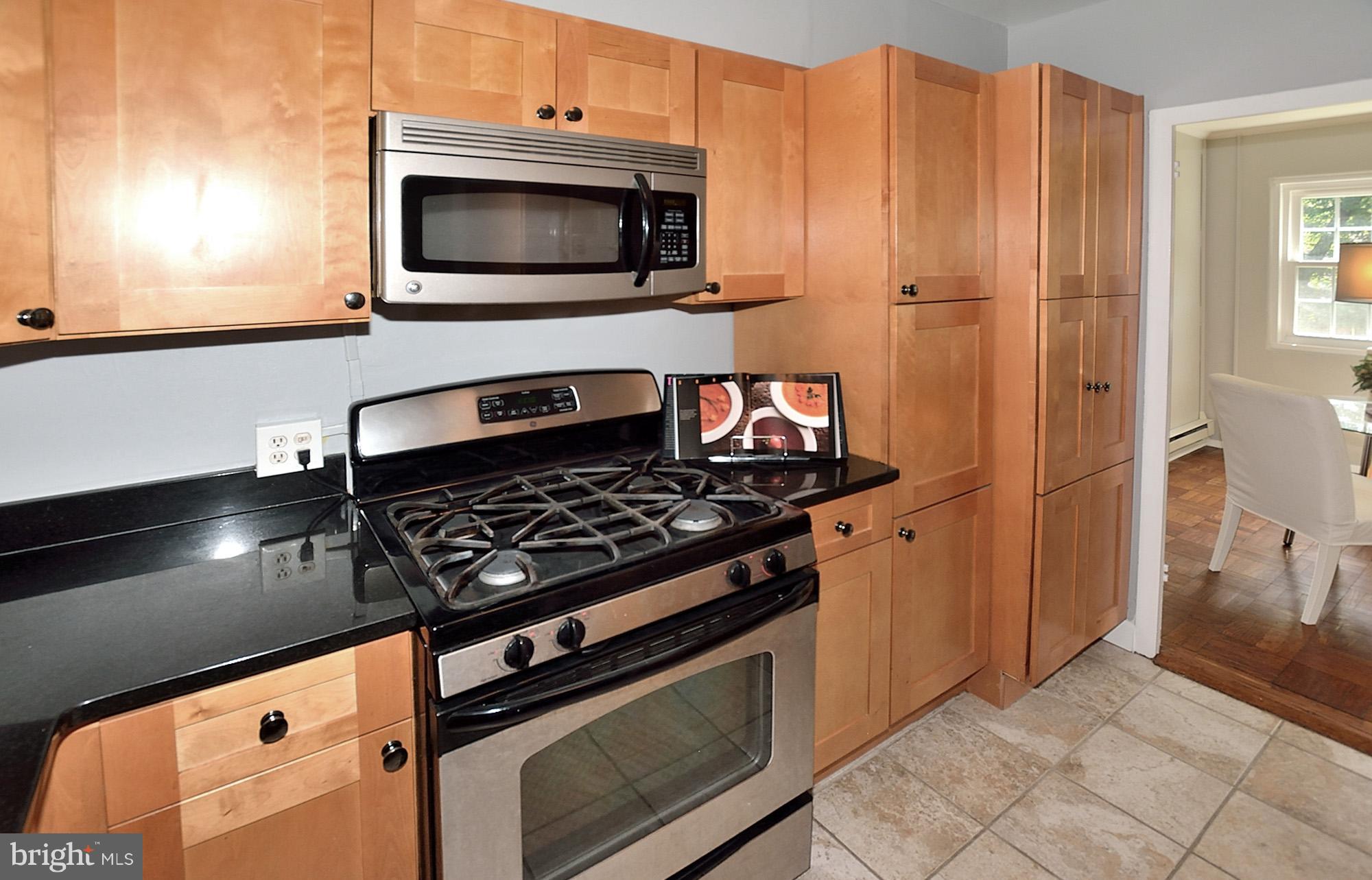 3666 Gunston Road, Unit 9223666 Alexandria, VA 22302 - Photo 6 of 15 Kitchen