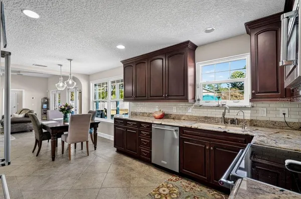 $949,000 | 14 Village Drive, Ormond Beach, FL 32174