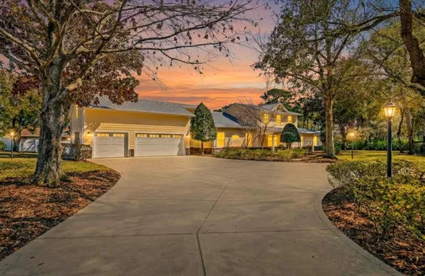 $949,000 | 14 Village Drive, Ormond Beach, FL 32174