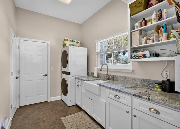 $949,000 | 14 Village Drive, Ormond Beach, FL 32174