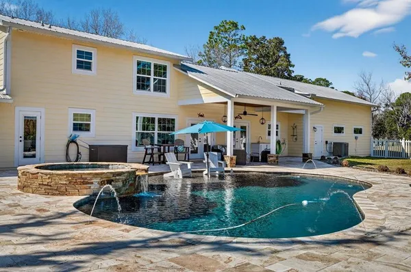 $949,000 | 14 Village Drive, Ormond Beach, FL 32174