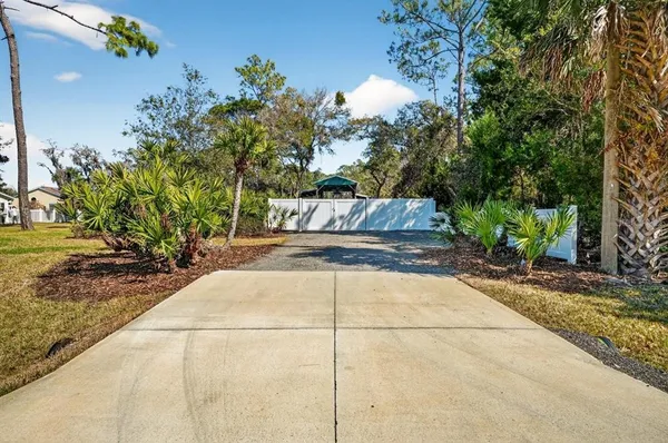 $949,000 | 14 Village Drive, Ormond Beach, FL 32174