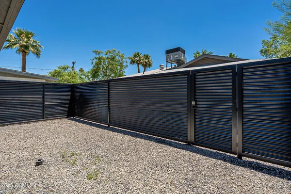 $2,085 | 6227 North 13th Place, Unit 2, Phoenix, AZ 85014