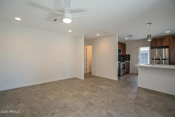 $2,085 | 6227 North 13th Place, Unit 2, Phoenix, AZ 85014