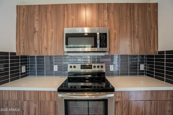 $2,085 | 6227 North 13th Place, Unit 2, Phoenix, AZ 85014