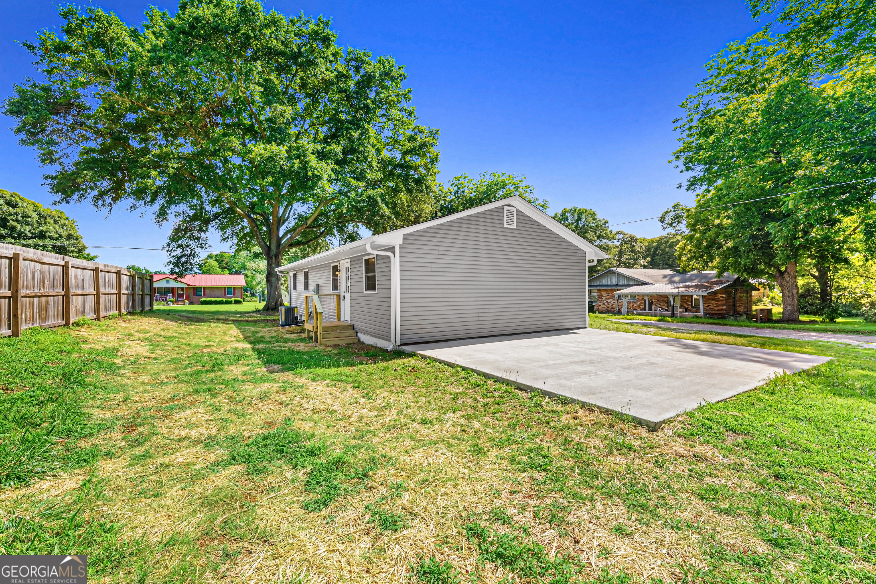 16 Elm Street Hartwell, GA 30643 - Photo 11 of 12