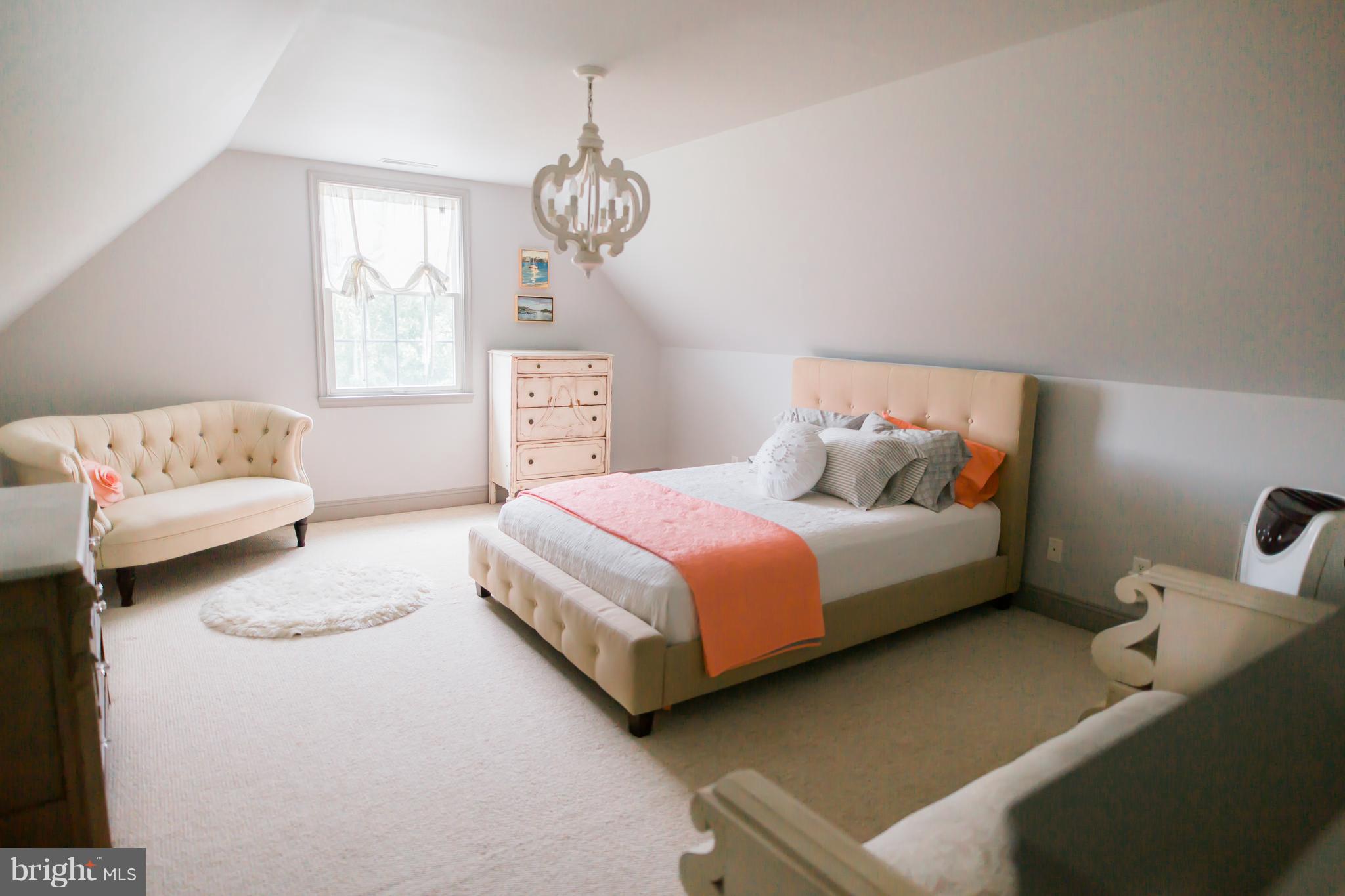 4256 Apple Pie Ridge Road Winchester, VA 22603 - Photo 21 of 29 Bedroom