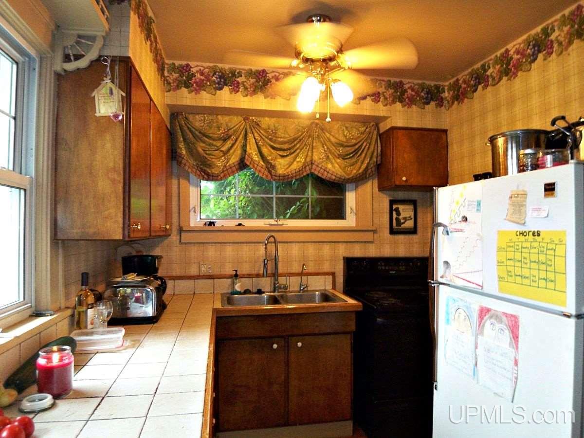 749 North Co Road Niagara, WI 54151 - Photo 2 of 25