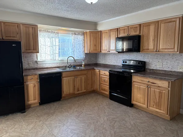 $329,900 | 8 St John Street, Winslow, ME 04901