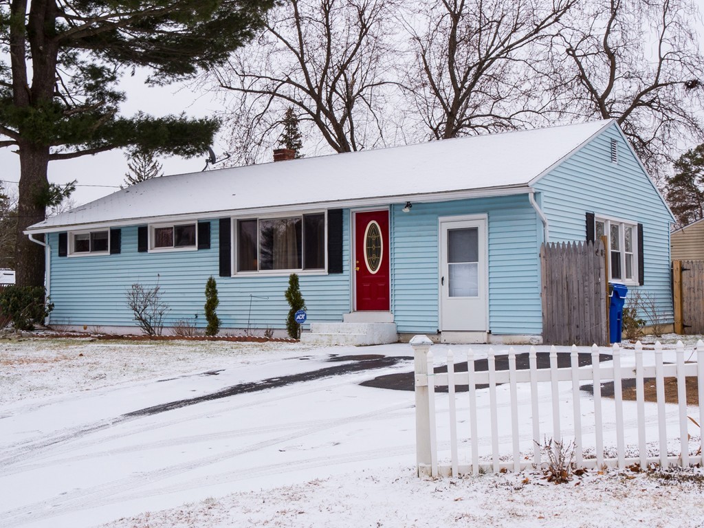 17 Shirley Road Springfield, MA 01109 - Photo 1 of 21