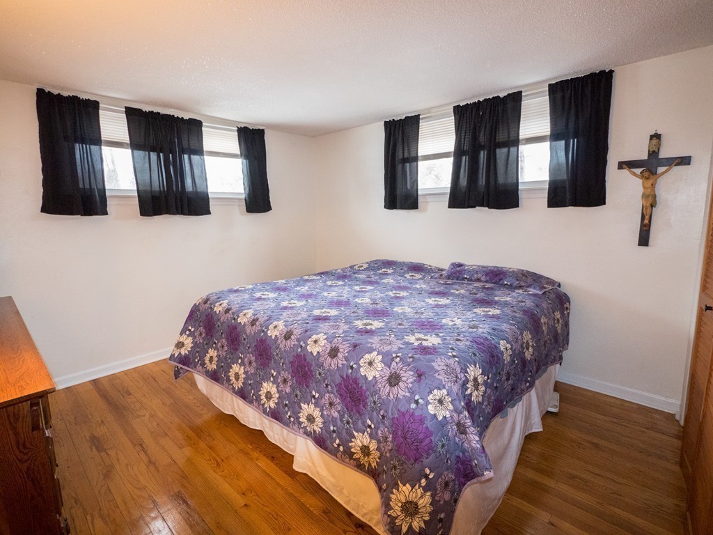 17 Shirley Road Springfield, MA 01109 - Photo 11 of 21