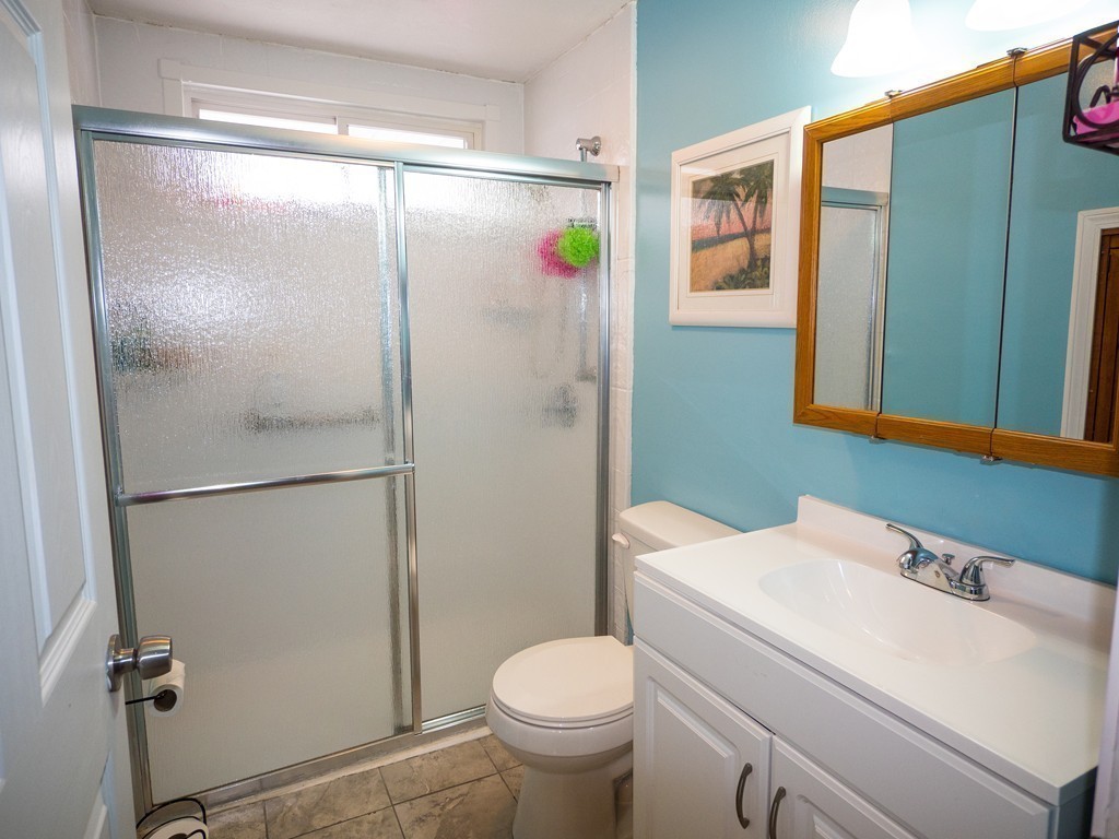 17 Shirley Road Springfield, MA 01109 - Photo 10 of 21