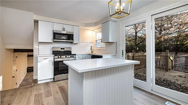 $452,000 | 9841 Melrose Street, Overland Park, KS 66214