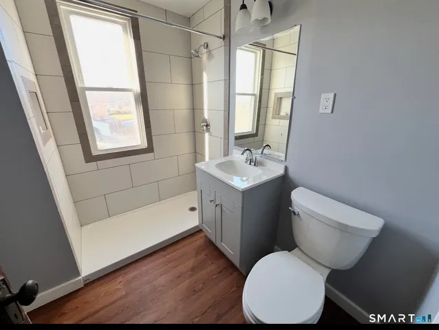 $1,600 | 75 Ridgewood Street, Unit 2, New Britain, CT 06053