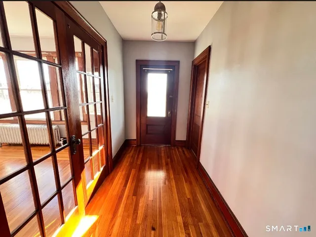 $1,600 | 75 Ridgewood Street, Unit 2, New Britain, CT 06053