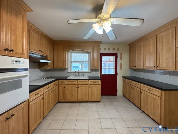 $199,900 | 319 Shoreline Drive, Hampton, VA 23669